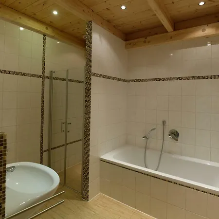 Altes Schulhaus Appartement *